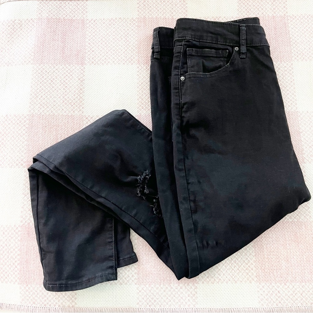 Levi's 721 High Rise Skinny Jeans Size 32 black distressed